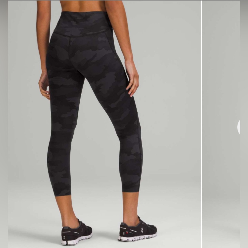 Lululemon Base Pace High-Rise Running Tight Size 0 with a 25” inseam Camo